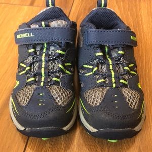 Merrell Toddler 5.5 trail chaser Jr